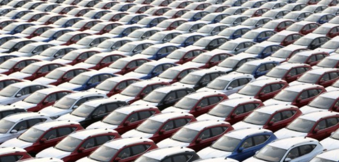 Почему резкий рост цен на автомобили в России пока не случился