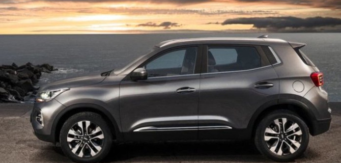 В чём отличия «неюбилейного» кроссовера Chery Tiggo 4 Pro, выпущенного в честь 18-летия присутствия марки в России