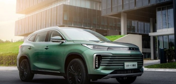 Кроссоверы EXEED LX и TXL появятся в России уже к лету 2024 года