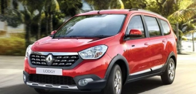В Россию везут Renault Lodgy на замену Lada Largus