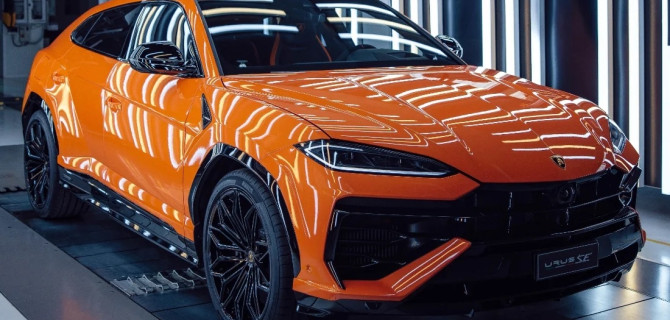 Lamborghini Urus SE 