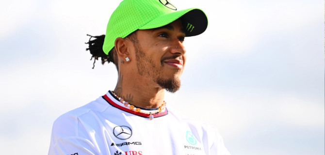 Льюис Хэмилтон