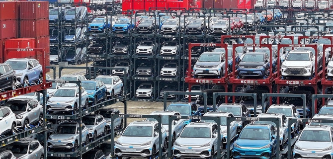 Евросоюз всё-таки ввёл новые пошлины на китайские электромобили. Чего ждать дальше?