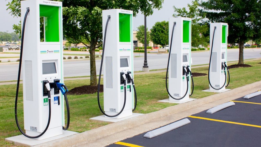 Топ-9 основных технологий, способствующих переходу на электромобили Общественная инфраструктура зарядки для электромобилей