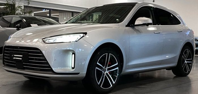 AITO SERES M5 впервые выдан клиенту сервиса АВТОДОМ Подписка по совместной программе с АО МБ РУС 