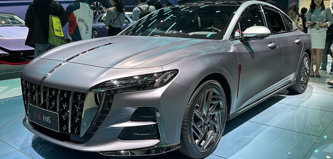 Hongqi H6