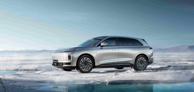 Бренд EXLANTIX будет эксклюзивно представлен в EXEED Центре АВТОДОМ Варшавка и EXEED Центре АВТОДOM Стачек весной 2025 года