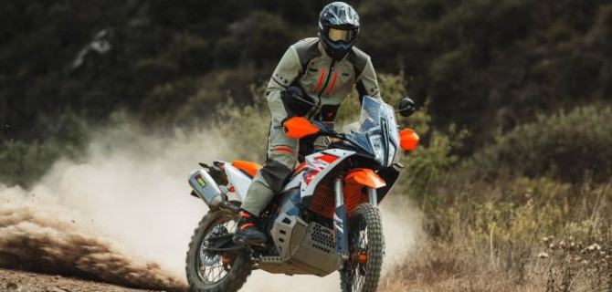 КТМ — это уверенность! КТМ АВТОДОМ, официальный дистрибьютор КТМ в России: теперь на дорожную технику КТМ действует 4 года заводской гарантии. 