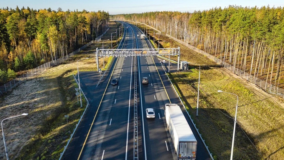 По ЦКАД поехали беспилотные грузовики, управляемые с помощью цифровой копии трассы ЦКАД