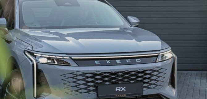 EXEED RX в исполнении Flagship стал юбилейным 100-тысячным автомобилем бренда, проданным в России 
