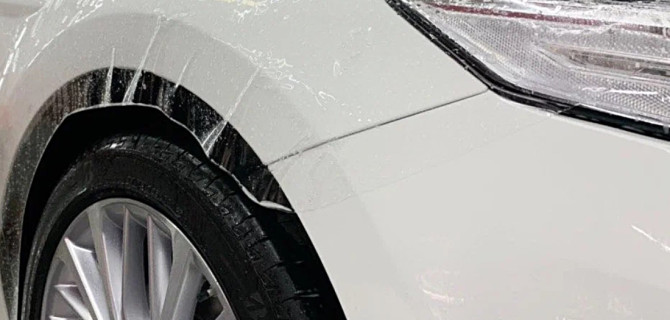 Оклейка автомобиля антигравийной пленкой