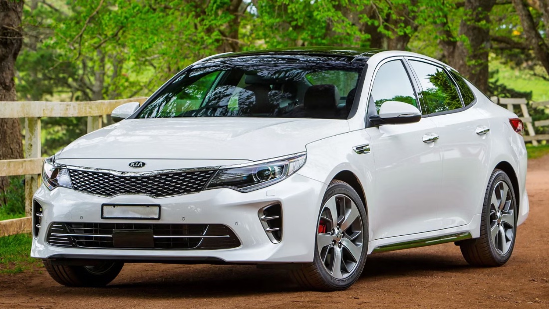 Топ подержанных легковых иномарок до 2 млн рублей — самые популярные в России 1 Kia Optima 2016