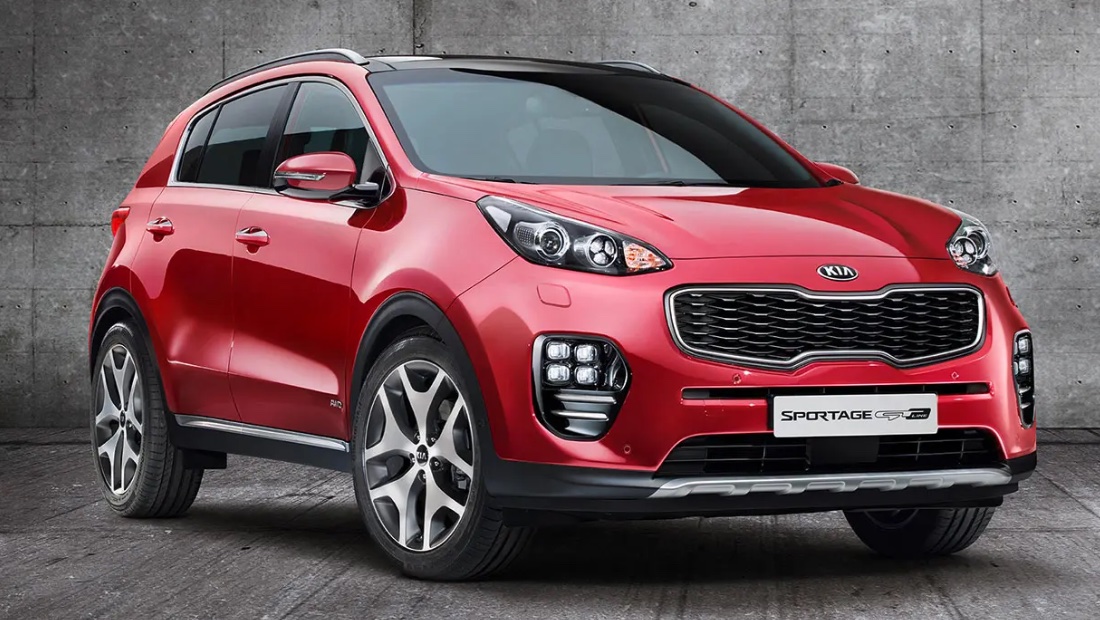 Топ подержанных легковых иномарок до 2 млн рублей — самые популярные в России 2 Kia Sportage 2015