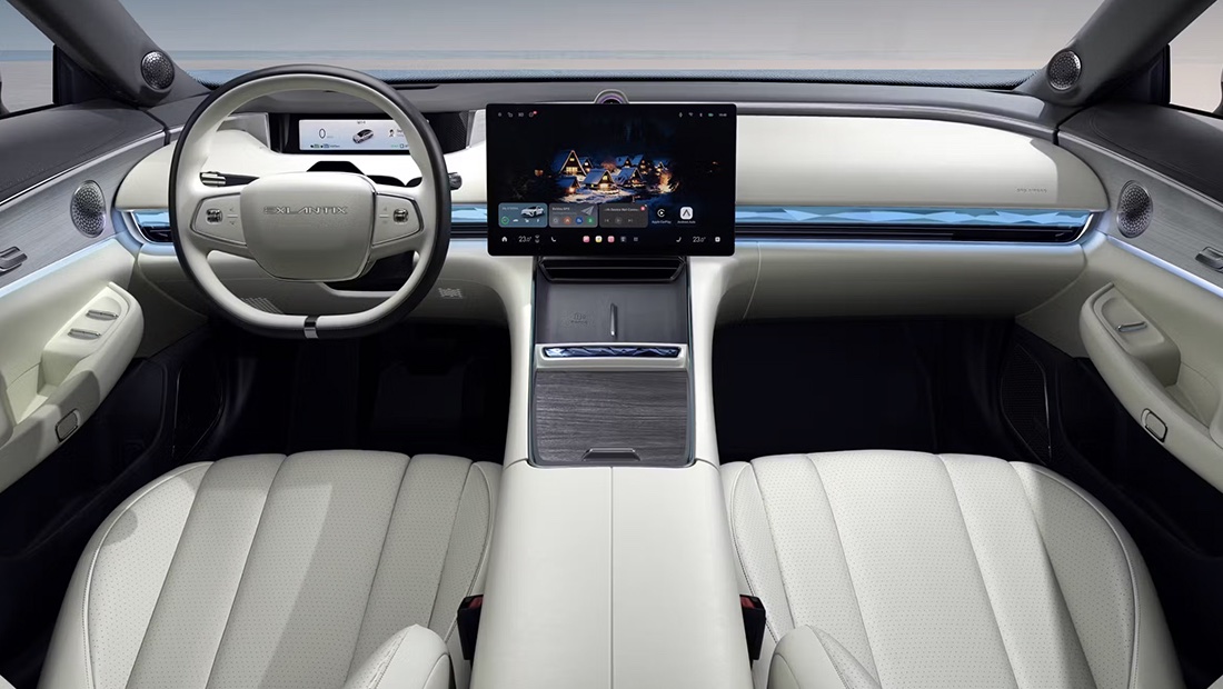 Exeed Exlantix ES появится в России уже в течение этого лета EXEED EXLANTIX ES салон