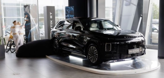 В EXEED Центре АВТОДОМ Варшавка состоялась официальная презентация нового гибридного кроссовера EXEED EXLANTIX ET