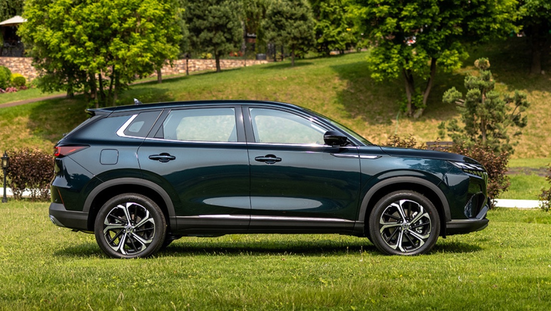 Кроссовер Dongfeng Huge начали продавать в России – подробнее о ценах и комплектацияхоо Dongfeng Huge 2