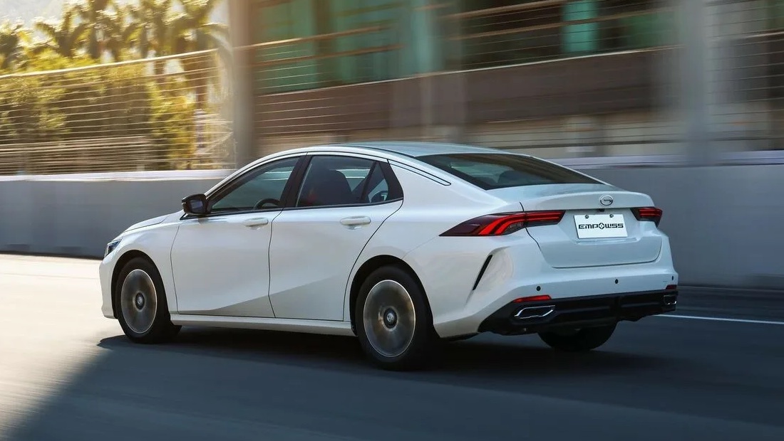 Автомобили марки GAC и примеры разницы между моделями GAC EMPOW