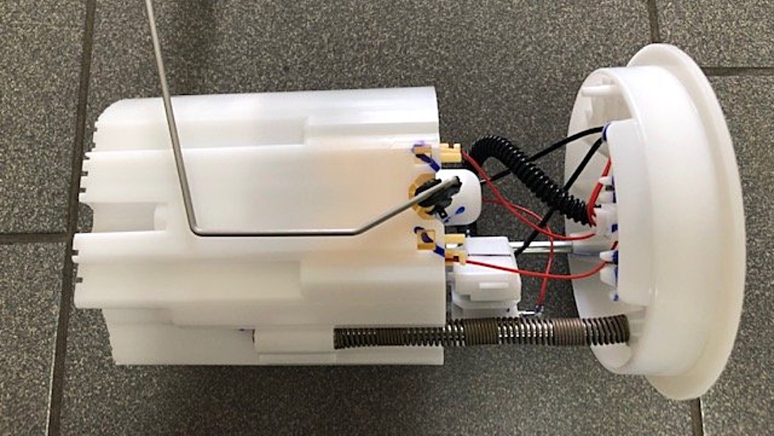 Как вовремя определить неисправность бензонасоса на Ford Focus 3 и не остаться на дороге Насос топливный (бензонасос) Форд Фокус-3 1.6 л в сборе Bosch, 0 580 200 056