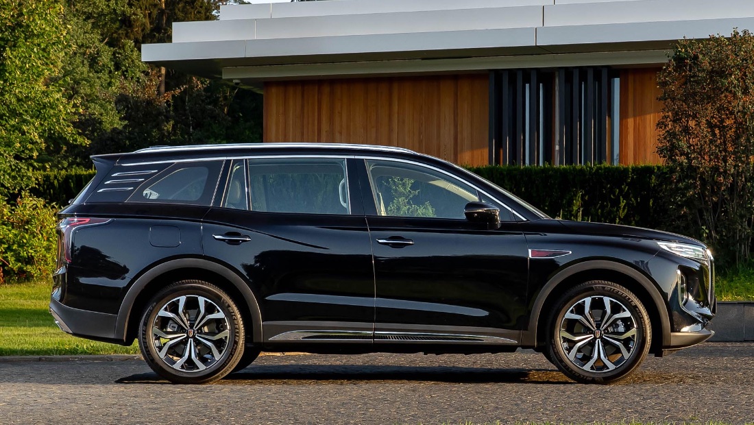 Стали известны комплектации и цены на новый 7-местный внедорожник Hongqi HS7 hongqi hs7 2025