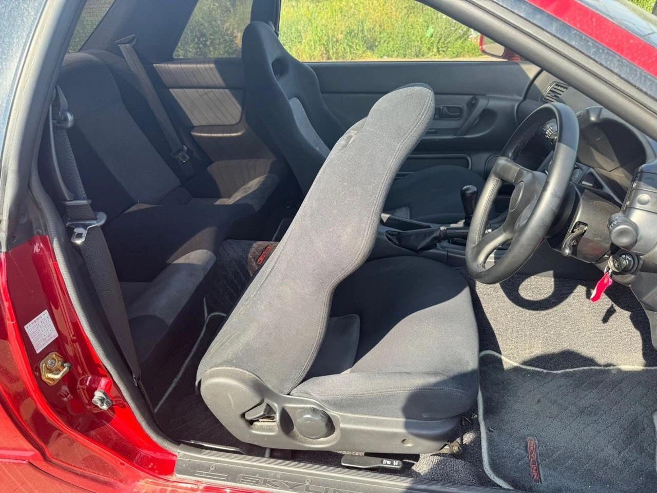 Nissan Skyline GT-R R32: Легендарный японский суперкар и его покупка на аукционах Японии Интерьер