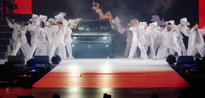 Мари Краймбрери стала одной из первых обладательниц нового кроссовера бренда JETOUR, представленного в АвтоСпецЦентр