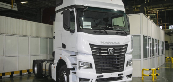 КАМАЗ-54901 версии Hi-tech