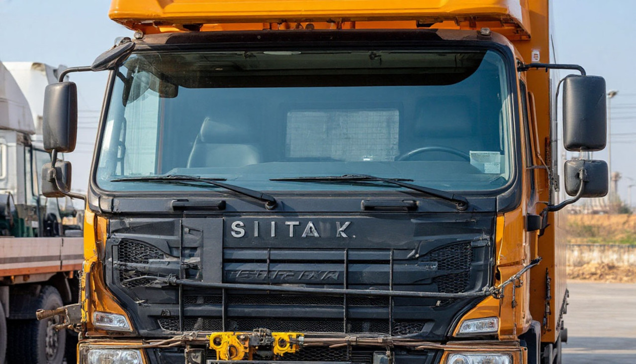 Как поднять кабину на Ситраке: руководство, типичные неисправности и ремонт? Ситраке желтого цвета