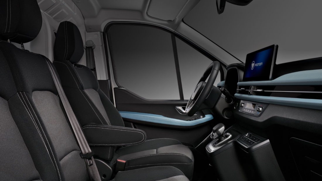 В России начались продажи нового коммерческого фургона Foton View Foton View интерьер