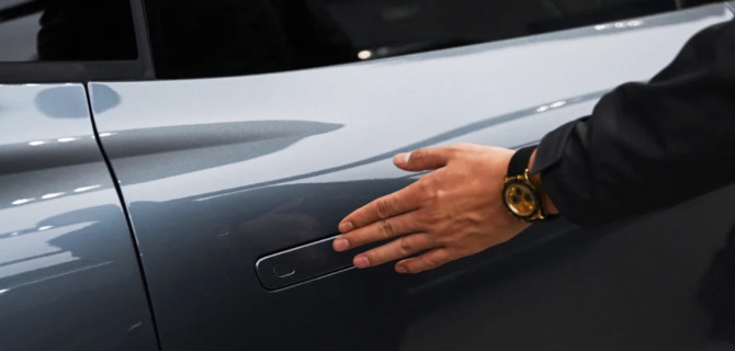 дверные ручки автомобиля