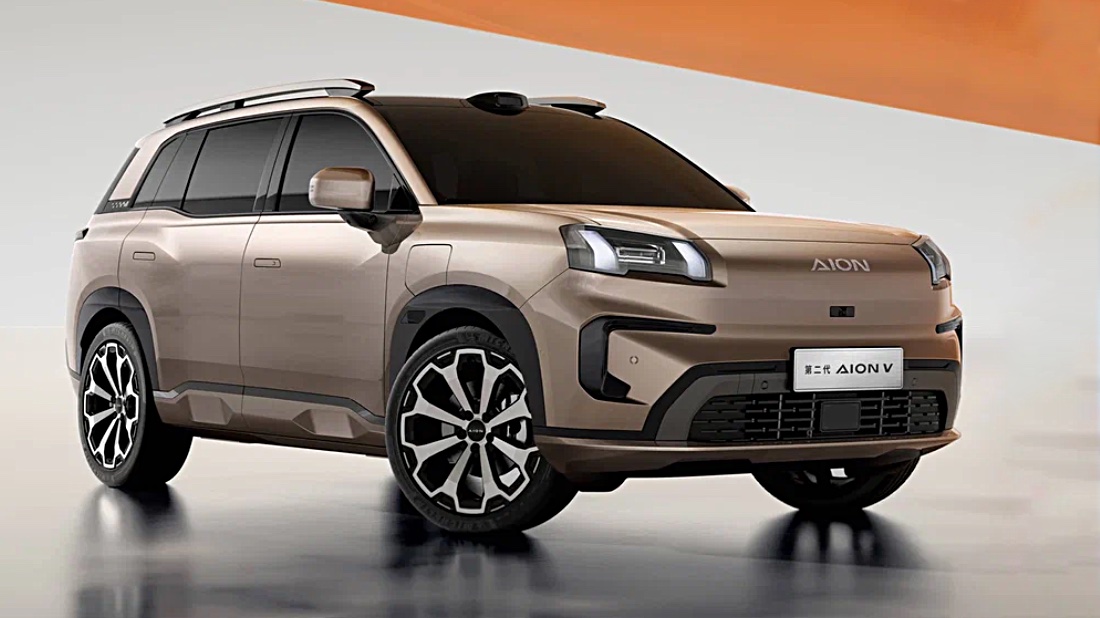 В России стартуют продажи нового электрического кроссовера GAC Aion V GAC Aion V