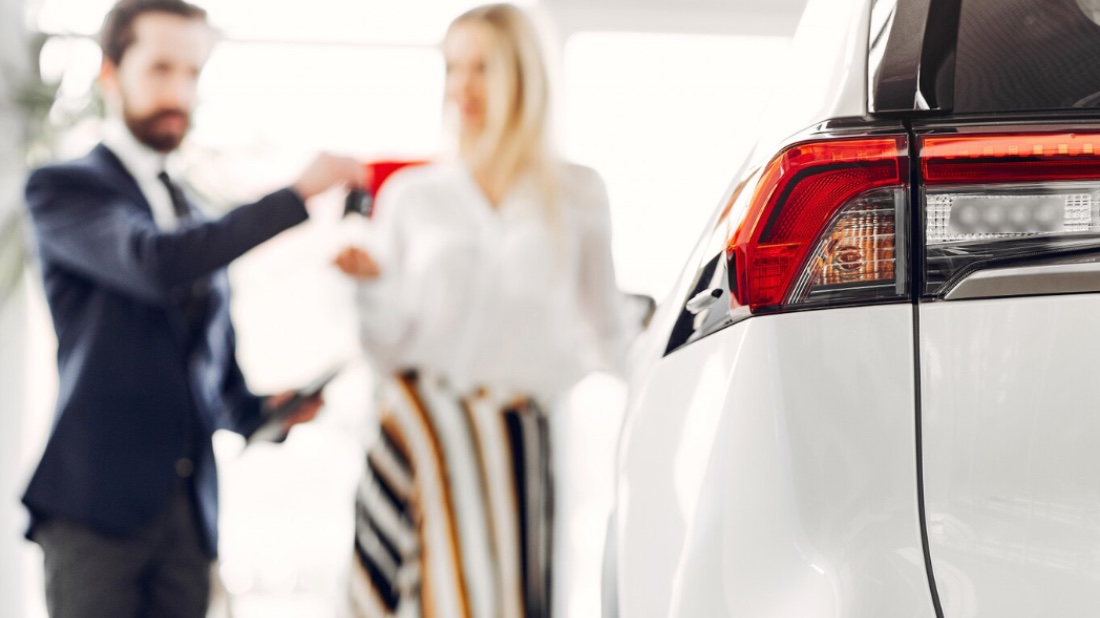 Впервые за 3 года в России купили больше российских "китайцев", чем китайских "китайцев" продажи авто статистика