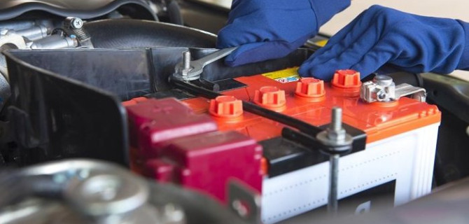 Виды автомобильных аккумуляторов: характеристики и особенности