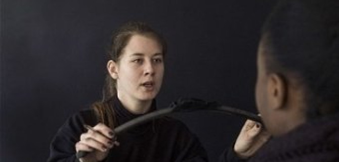 Во Франции наделал шуму абсолютно "женский" автосервис. 