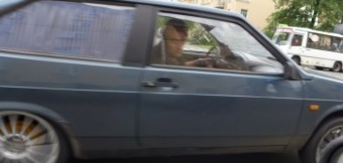 ВАЗ ЛАДА на огромных колесах - "южный" тюнинг.