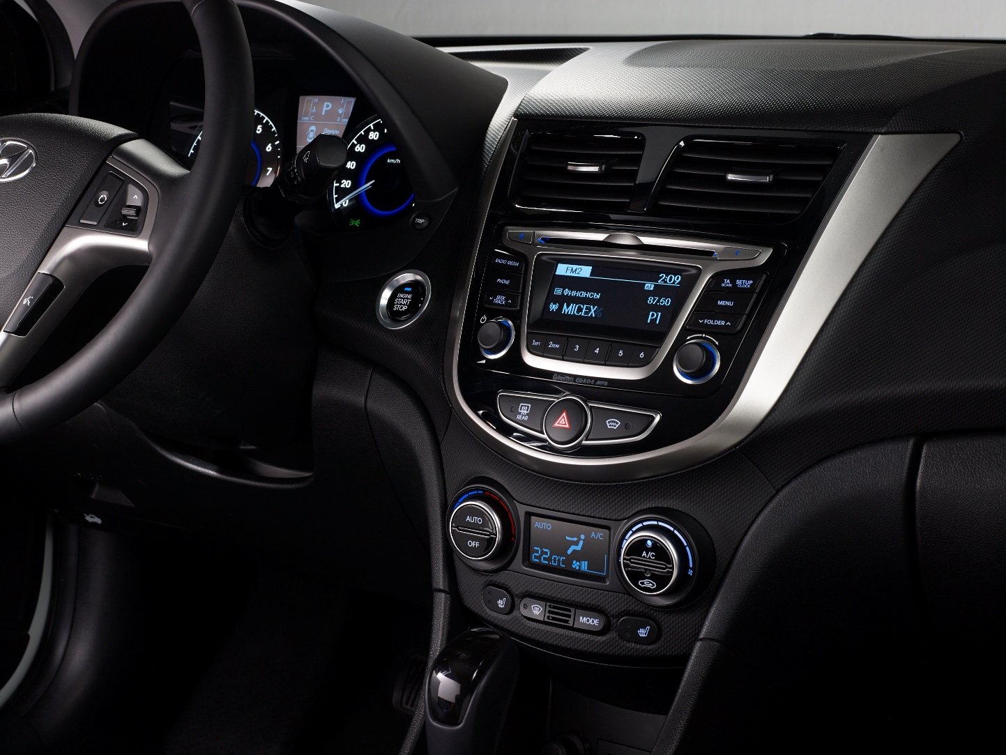 Долгожданная премьера этого лета – новый Hyundai Solaris представили в Авилоне New Solaris_2-1.jpg