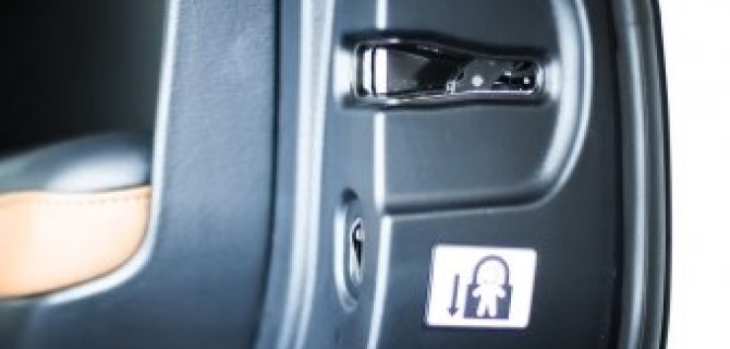 Компания Slamstop, разработчик и производитель универсальных доводчиков автомобильных дверей, объявляет о старте продаж в России