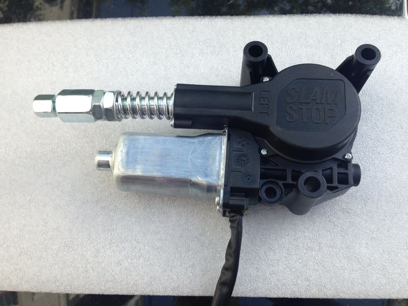 Компания Slamstop, разработчик и производитель универсальных доводчиков автомобильных дверей, объявляет о старте продаж в России SlamStop_start_of_sales_3.jpg