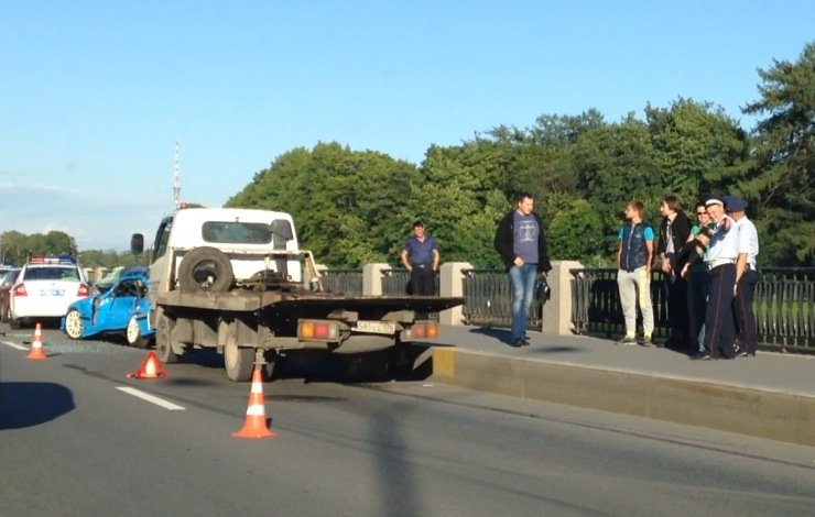 Страшное ДТП с автомобилем BMW 3 COUPE на Савушкина ДТП на Приморском проспекте с BMW 3 COUPE