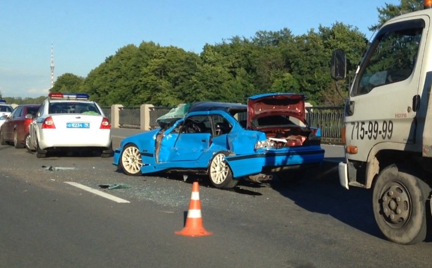 Страшное ДТП с автомобилем BMW 3 COUPE на Савушкина ДТП на Приморском проспекте с BMW 3 COUPE