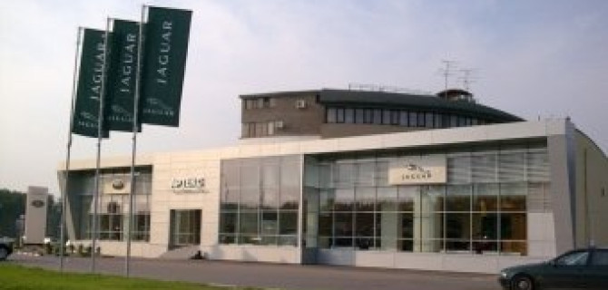 АРТЕКС представляет: Range Rover Evoque за 14 250 рублей в месяц*!