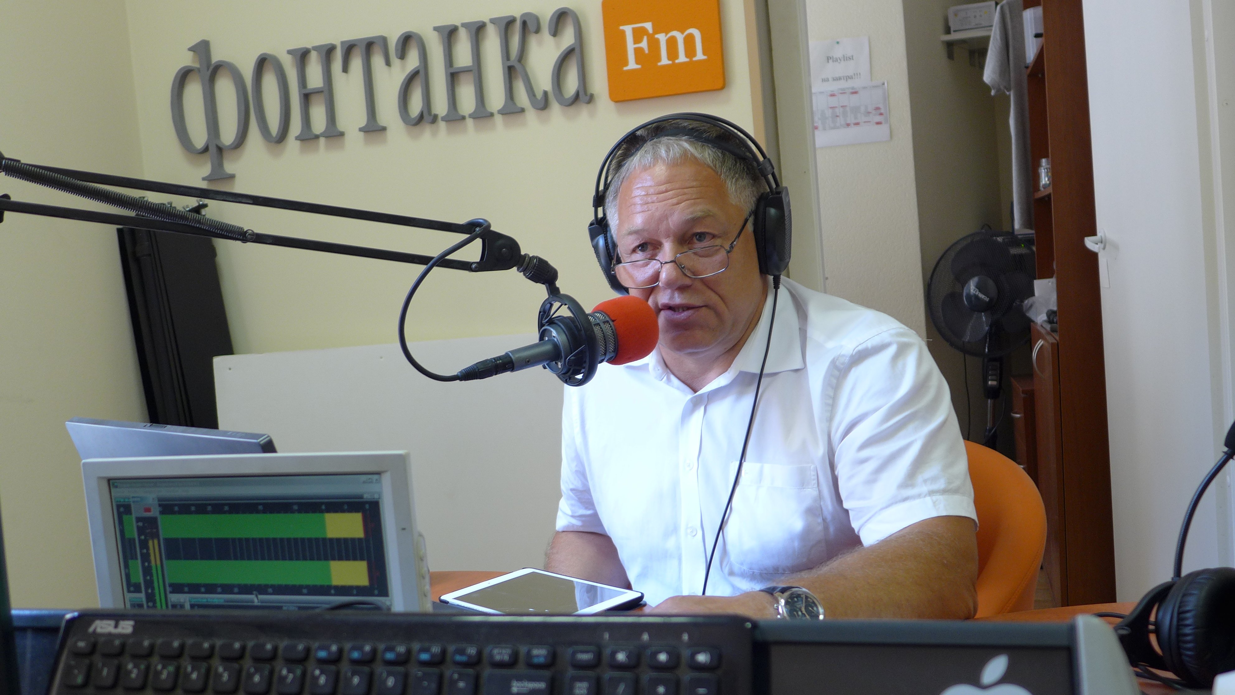 Директор Петербургской Кольцевой автодороги в интервью радиостанции Фонтанка ФМ рассказал о проблемах и достижениях КАДа Петушенко Вячеслав Петрович