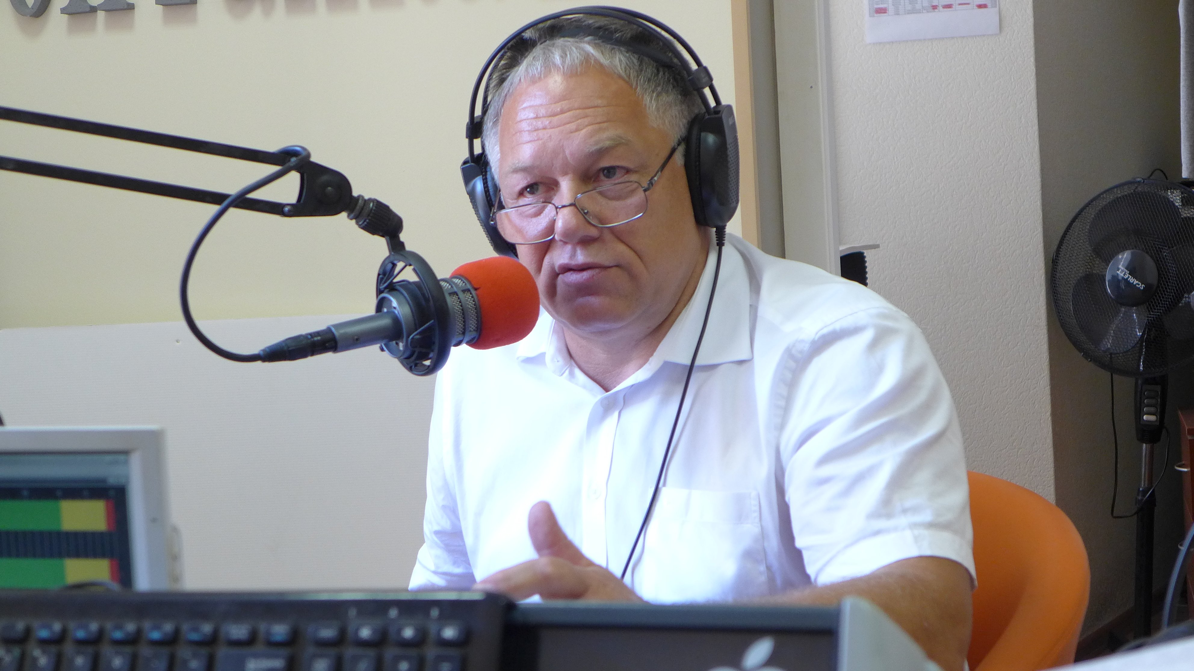 Директор Петербургской Кольцевой автодороги в интервью радиостанции Фонтанка ФМ рассказал о проблемах и достижениях КАДа Петушенко Вячеслав Петрович