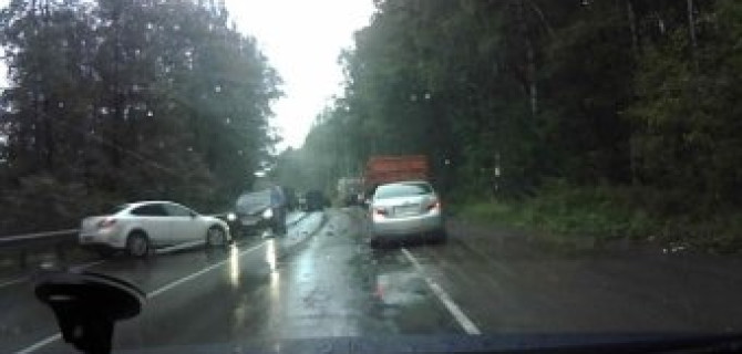 Многочисленное ДТП в Невском лесопарке