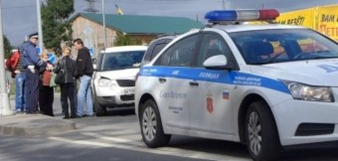 Очередной паровозик на выезде из тоннеля с дороги на Девяткино-Мурино