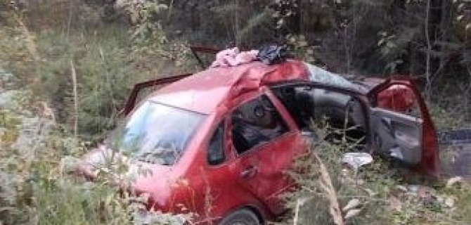 ДТП в Петрозаводске на 31-ом км Ялгубского шоссе автомобиль слетел с дороги в кювет