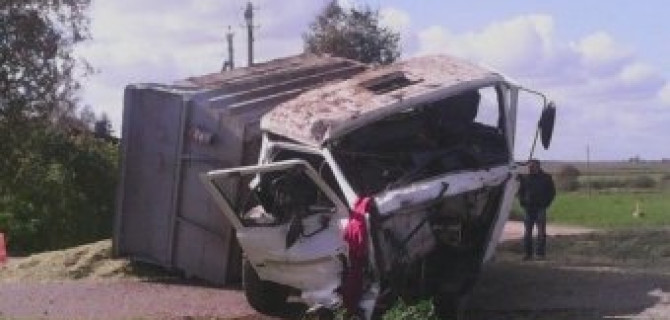 Жесткое ДТП двух грузовых МАЗов в Белоруссии