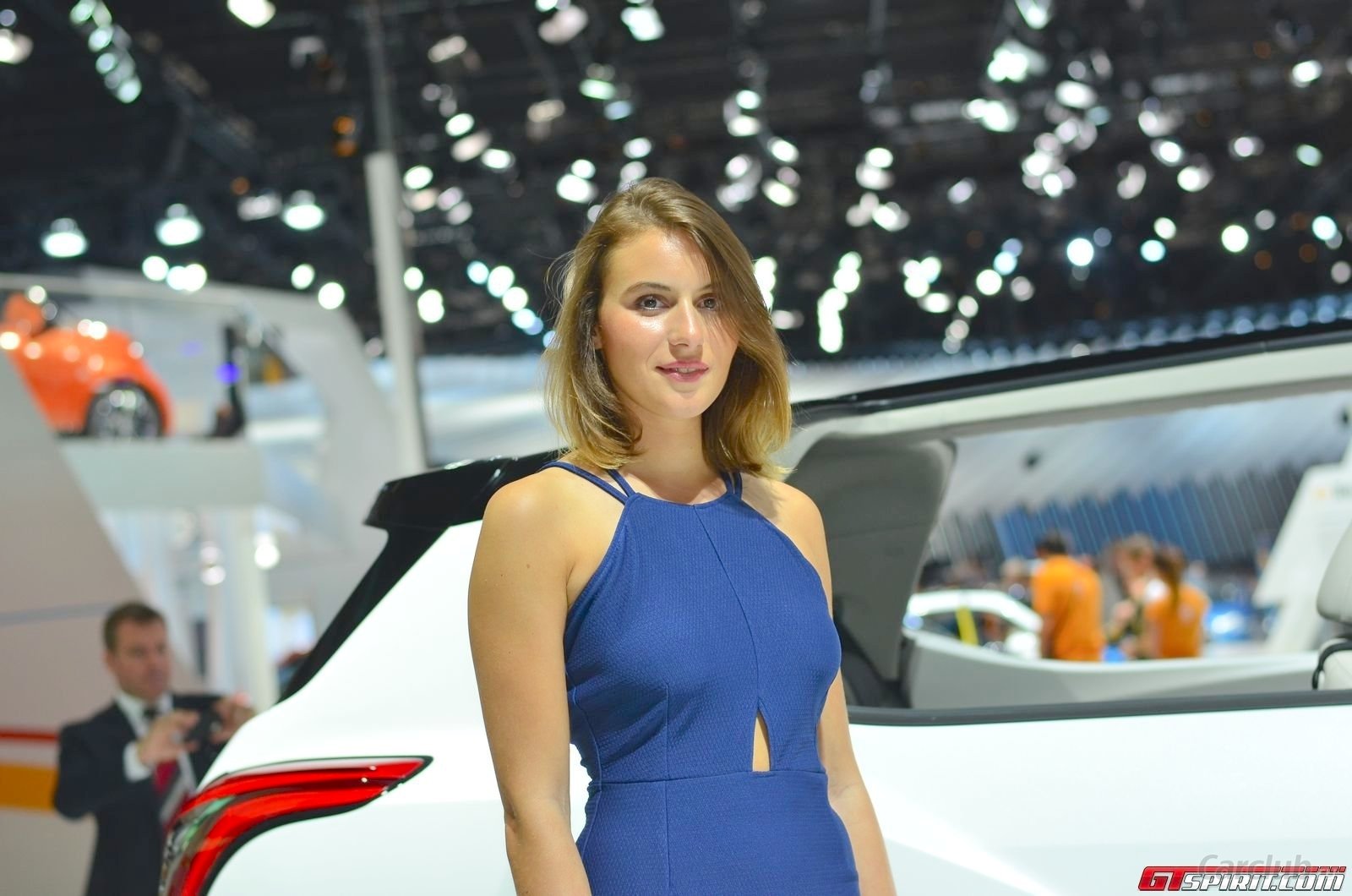 Милые французские девушки-хостесс Парижского автосалона осень 2014 года 0031-devushki_parizhskogo_avtosalona_2014_16.jpg