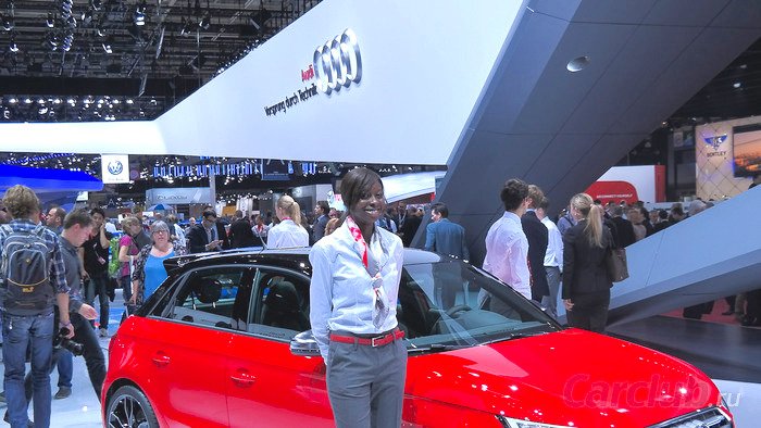 Милые французские девушки-хостесс Парижского автосалона осень 2014 года 169_542e6b806331b.jpg