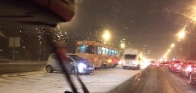 Массовые снежные аварии в Ульяновске - поучительные фото