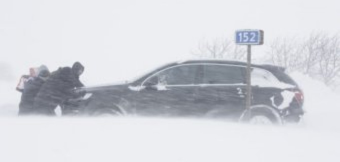 Алтайских автомобилистов просят оставаться дома из-за сильных морозов